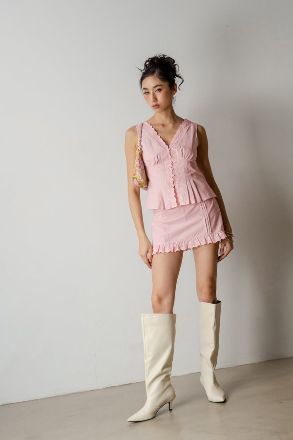Brunch Button Linen Top In Pastel Pink