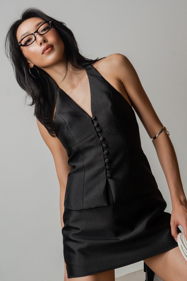 Lumen Button Vest Top In Black