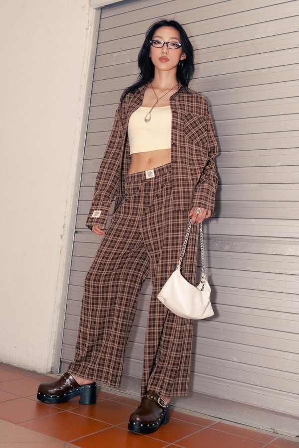 R&amp;R Relaxed Lounge Button Pants Top in Cocoa Brown Checkered