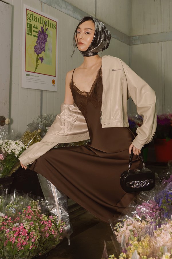 Mojo Lace Trim Maxi Dress In Chocolate