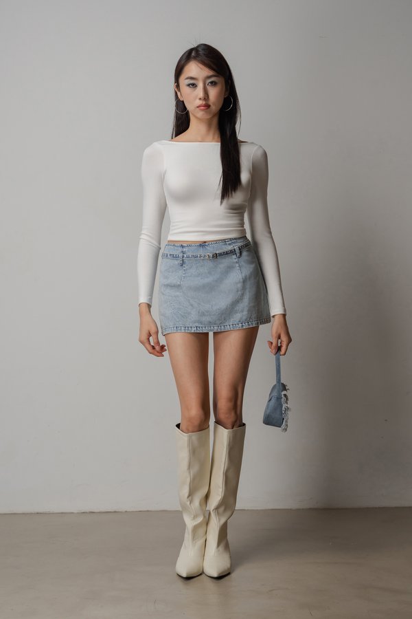 Dart Denim Belted Skirt In Light Wash