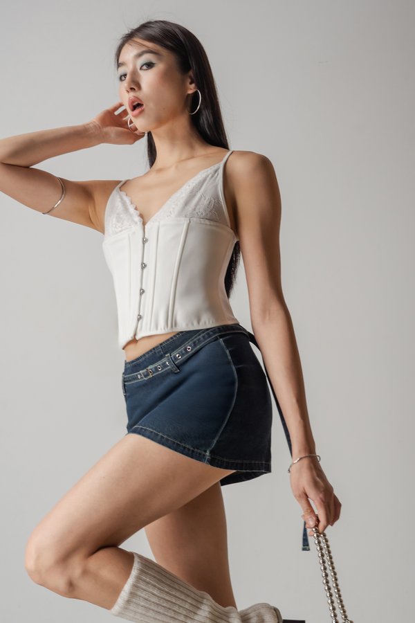 Dart Denim Belted Skirt In Vintage Blue