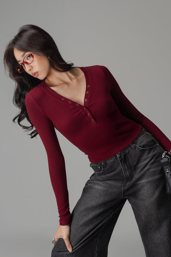 Featherlight Button Sleeve Top In Deep Red