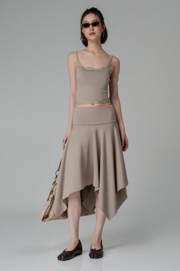 En pointe Asymetrical Foldover Skirt In Latte Brown