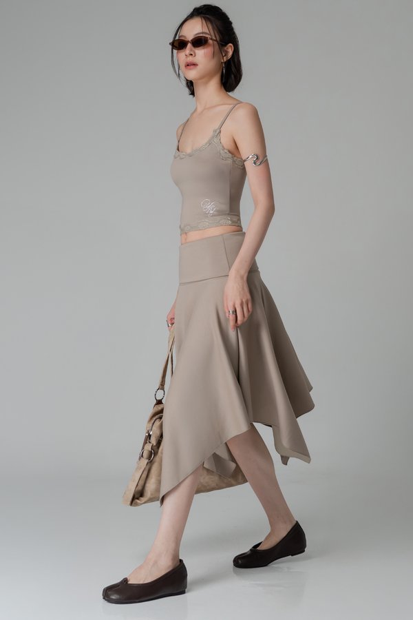 En pointe Asymetrical Foldover Skirt In Latte Brown
