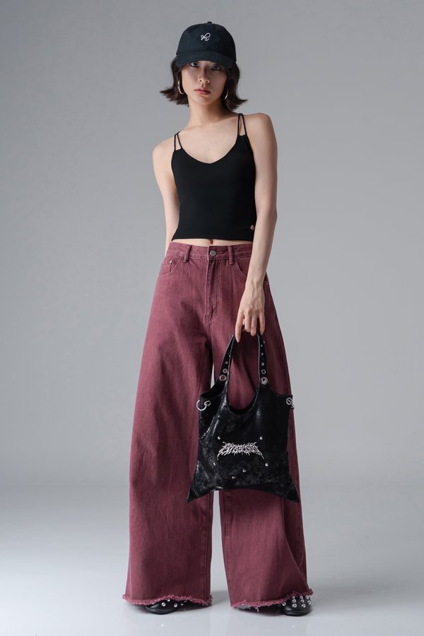 Interlock Halter Top In Black