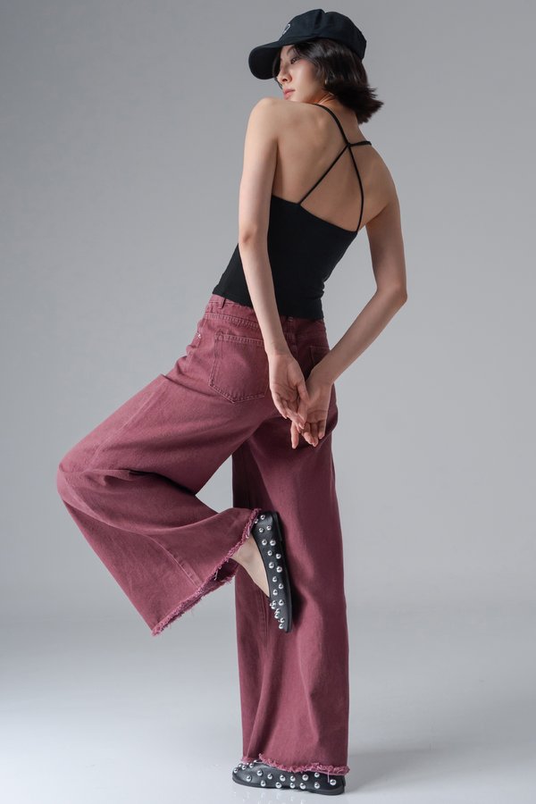 Interlock Halter Top In Black
