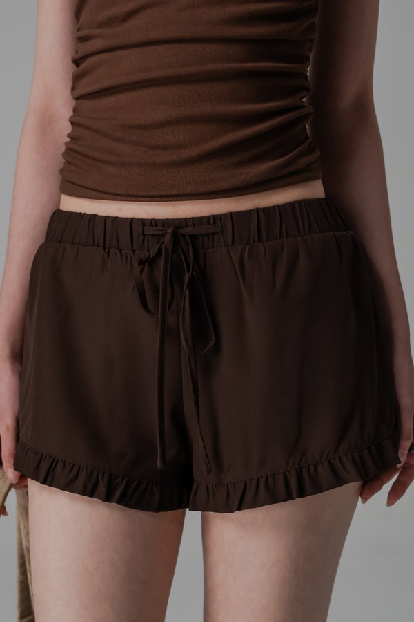 Peony Shorts in Brown