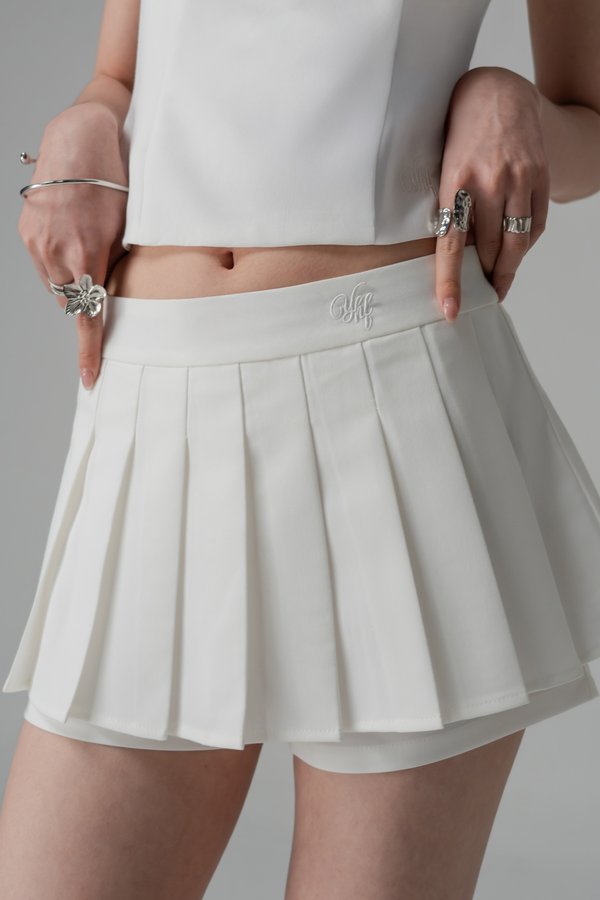 Nerdy Skorts In White