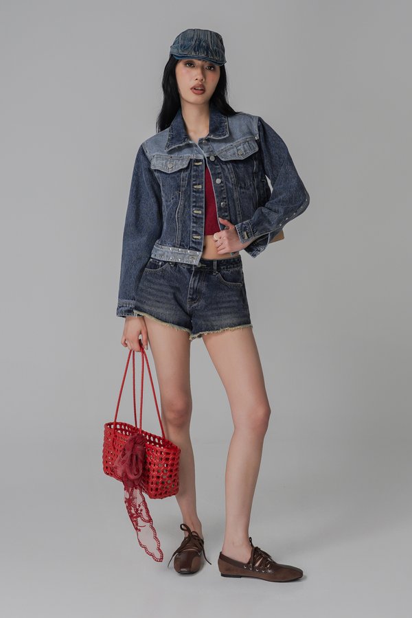 Just Peachy Shorts In Vintage Blue Washed