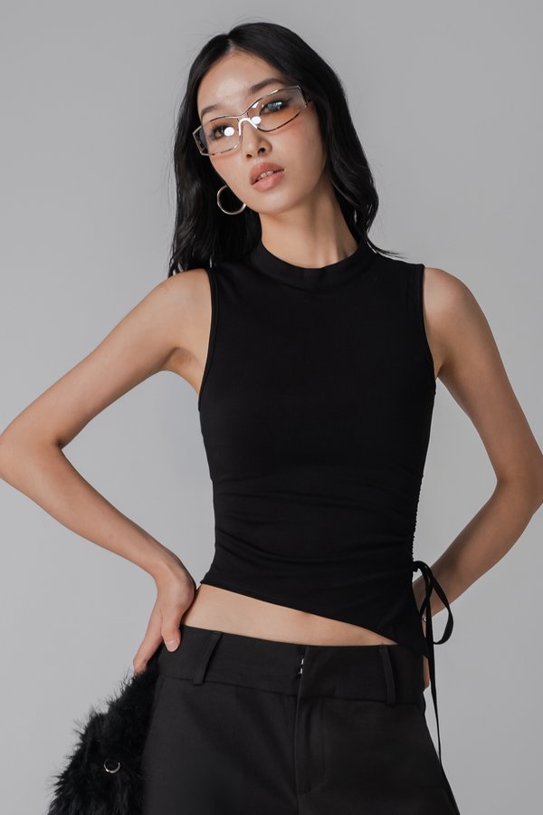 Latch Top In Black