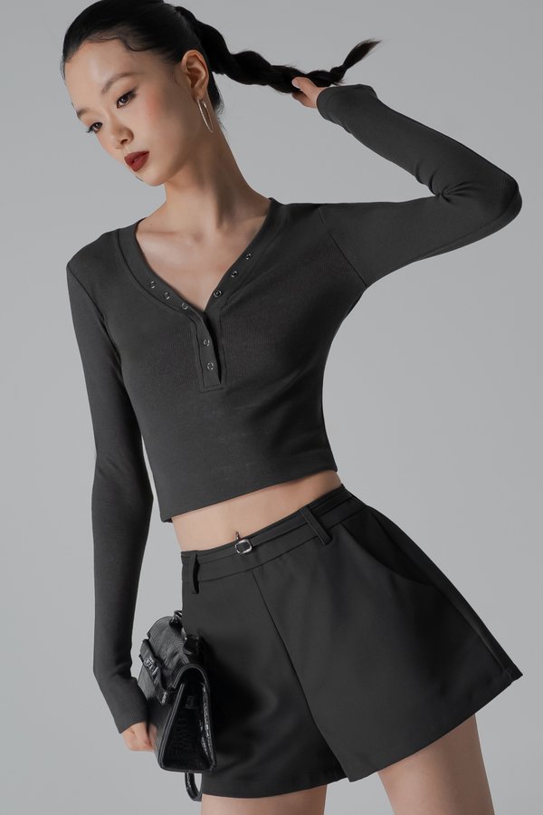 Leverage Shorts In Dark Grey