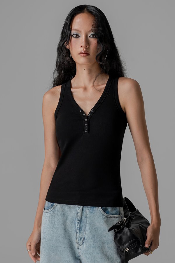 Airy Top in Black