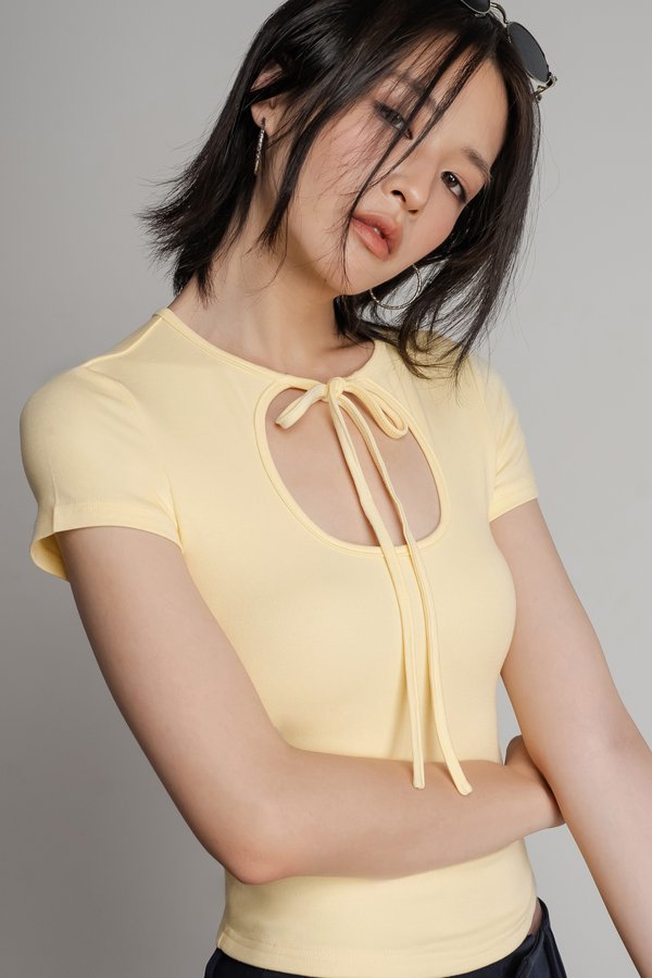 Knotted Top in Yellow