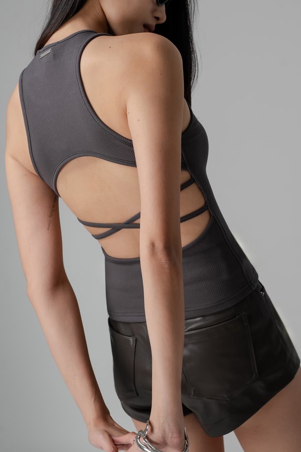 Untamed Top in Graphite Grey