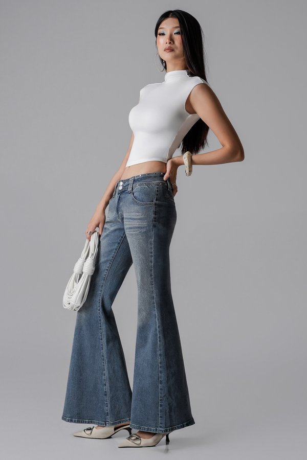 Petite It-Girl Studded Denim Flare Jeans In Vintage Blue