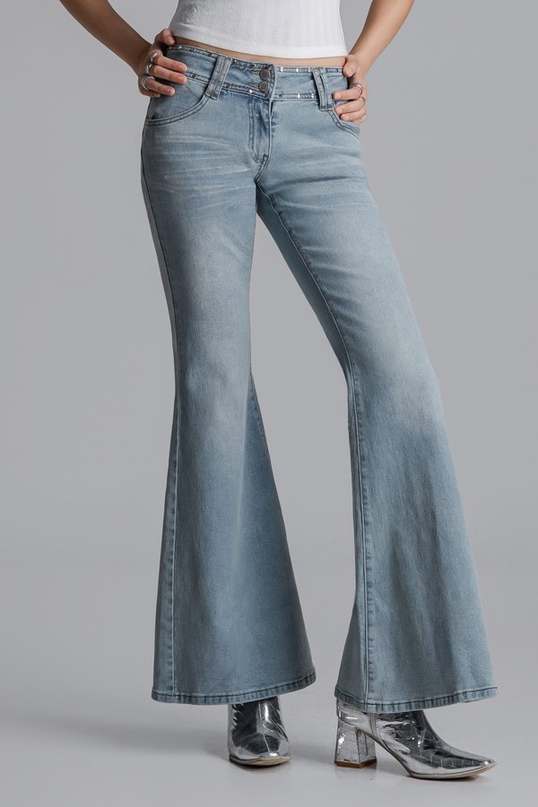 Petite | It-Girl Studded Denim Flare Jeans In Light Blue