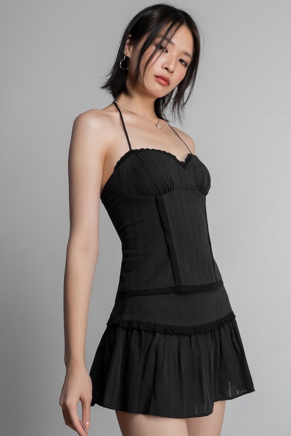 Rosette Top in Black
