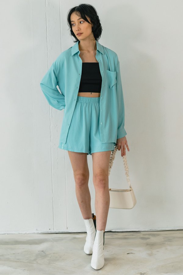 Hung Over Shirt in Tiffany Green